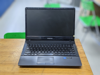 SAMSUNG 300E4Z – CORE I3 THẾ HỆ 2