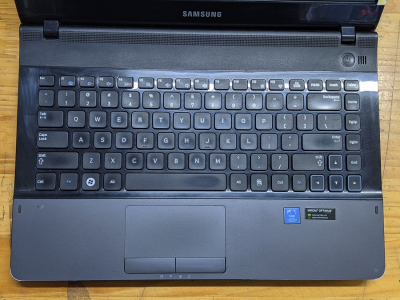 SAMSUNG 300E4Z – CORE I3 THẾ HỆ 2